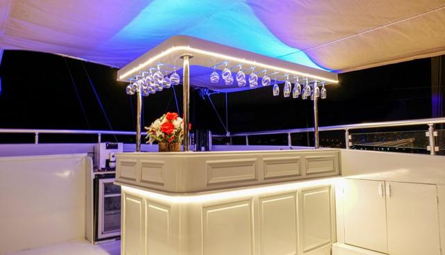 Freedom Yacht 4