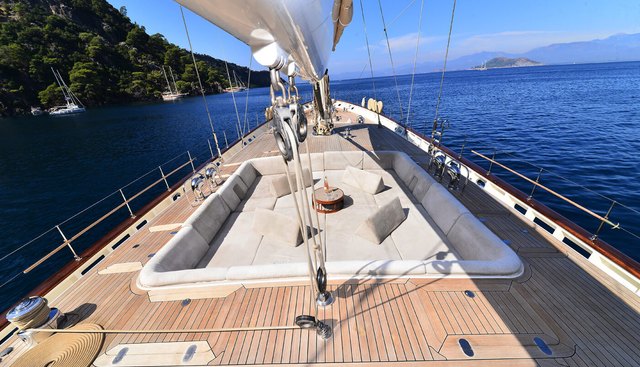 Zelda Yacht 2