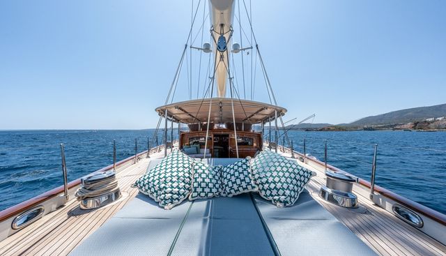 Athos Yacht 3