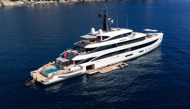 Symmetry Yacht 5