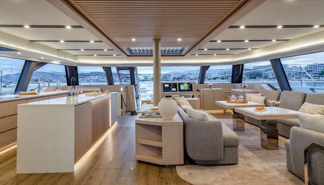 Christal Mio Yacht 2