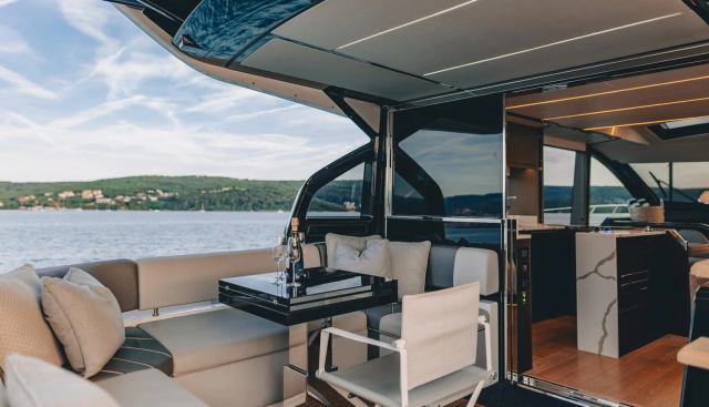 X2 Yacht 4