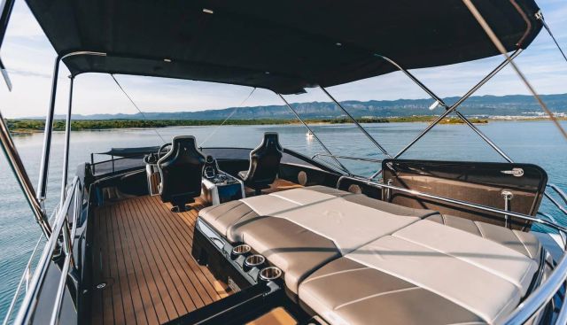 X2 Yacht 3