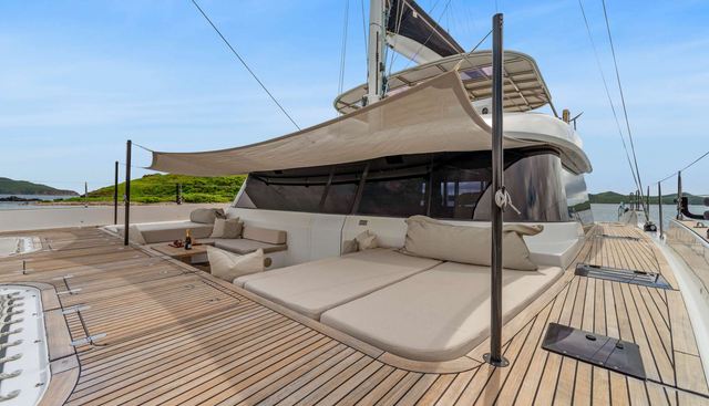 Ocean Vibes Yacht 2