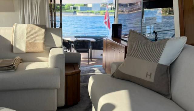 Scar Yacht 2