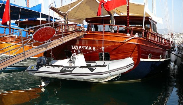 Zephyria II Yacht 5