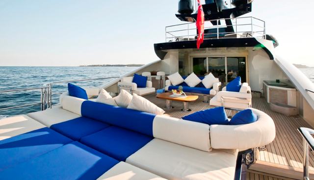 AK Royalty Yacht 3