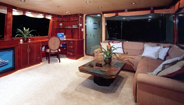 Forty Love Yacht 5