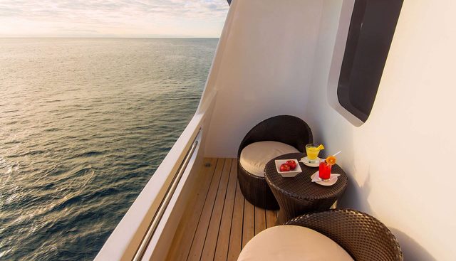 Natural Paradise Yacht 4