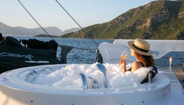 Good Life Yacht 3