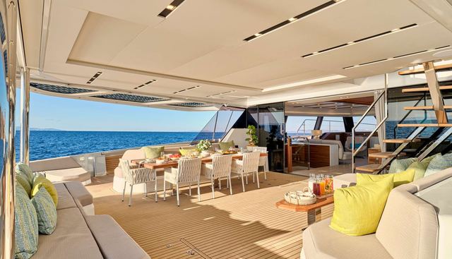 Magic Moments III Yacht 2