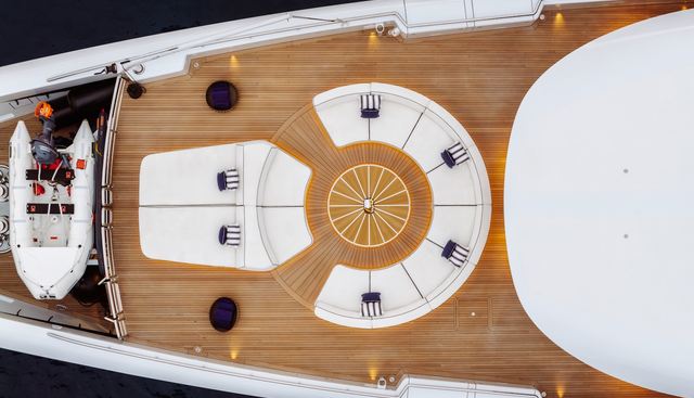 Indigo Yacht 3