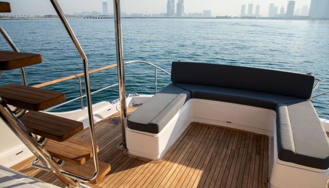 Vogue Yacht 3