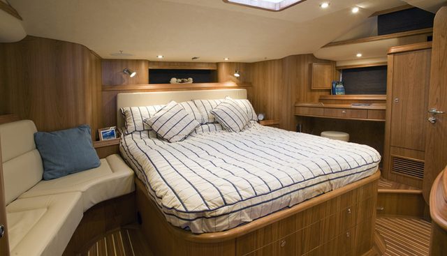 TILLY MINT Yacht - Discovery Yachts | Yacht Charter Fleet