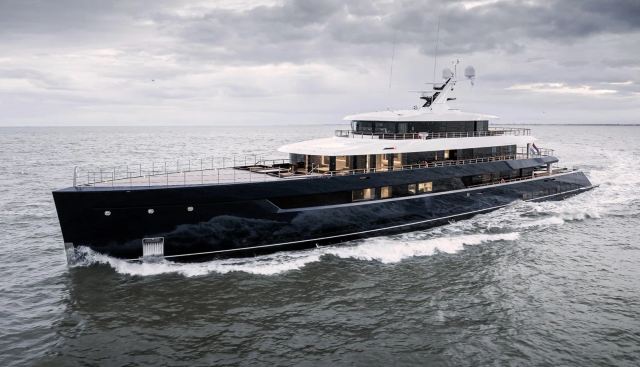 Les Cinq Yacht 5