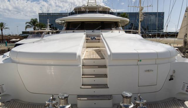 Palatial Yacht 5