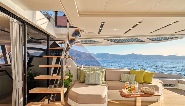 Magic Moments III Yacht 3