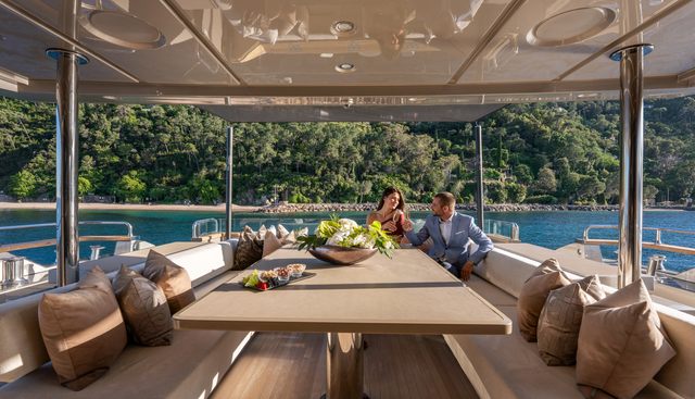 The Palm Yacht 2