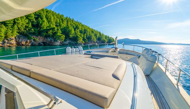 Cloud 9 Yacht 2