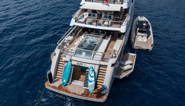 Aily Yacht 4