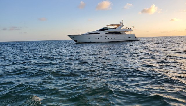 King of Hearts Yacht 5