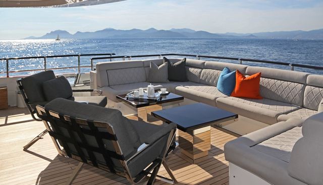 Aurelia Yacht 4