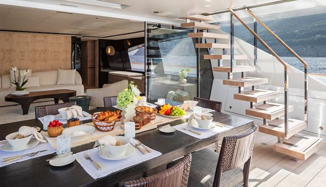 Twizzle Yacht 3