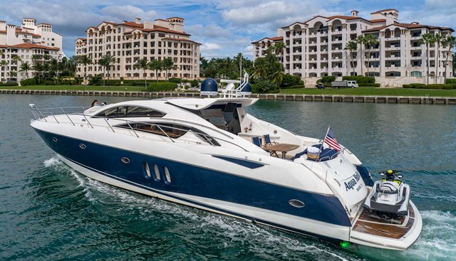 Aquaholic Yacht 5