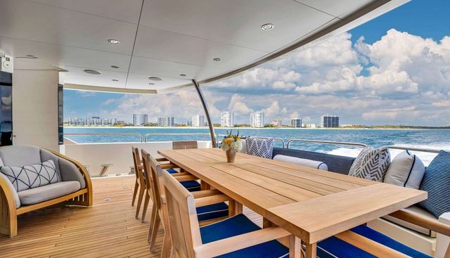 Natural 9 Yacht 5