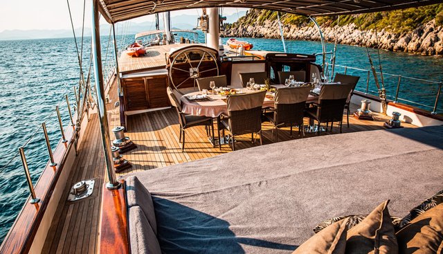 Nautilus Yacht 2