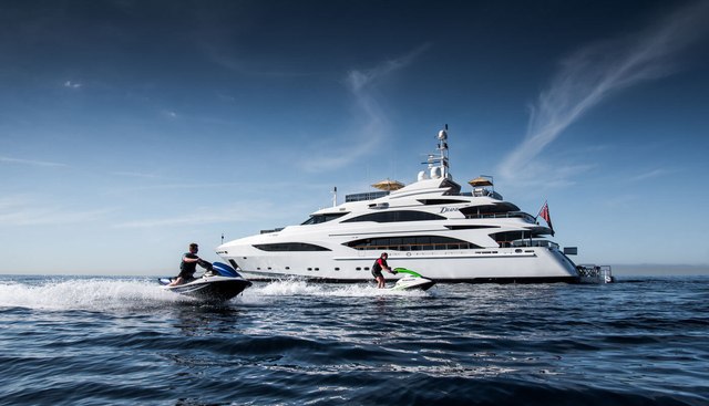 Diane Yacht 5