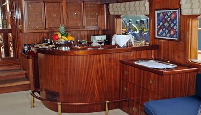 Gacela Yacht 4