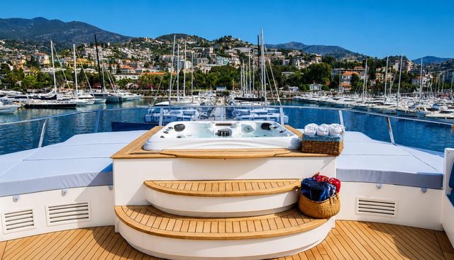 Irama Yacht 2