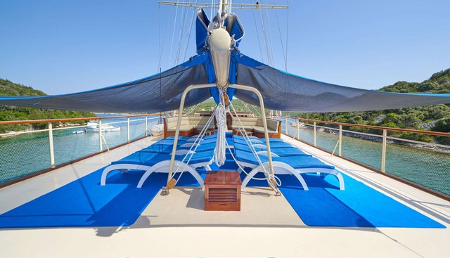 Tajna Mora Yacht 2
