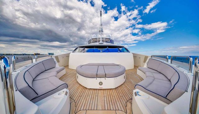 Natural 9 Yacht 2