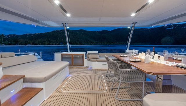 Jewel Yacht 3