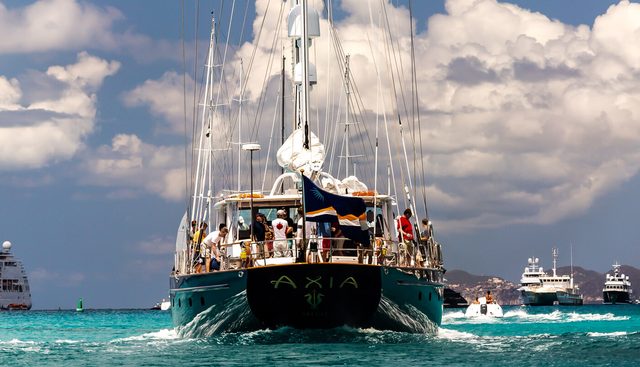 Axia Yacht 4