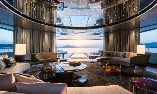 M/Y SAVANNAH Opens for Christmas and New Year’s