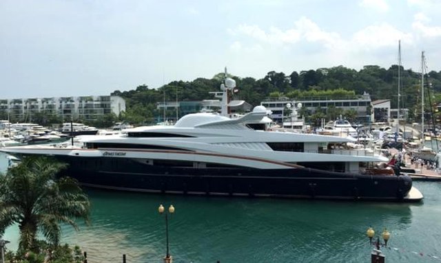 The 2015 Singapore Yacht Show Opens