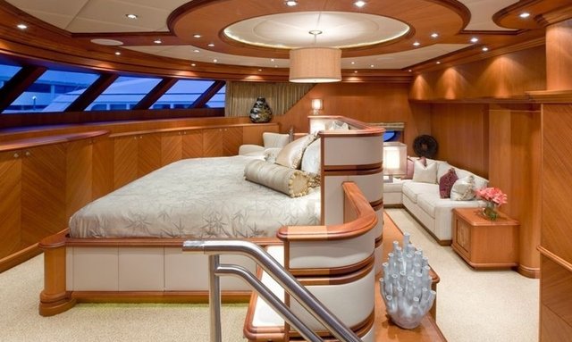 M/Y 'DESTINATION FOX HARB'R TOO' to Charter as 'MUSTANG SALLY'