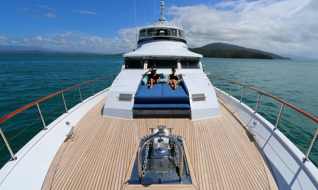 M/Y BAHAMA Opens for Great Barrier Reef Charters