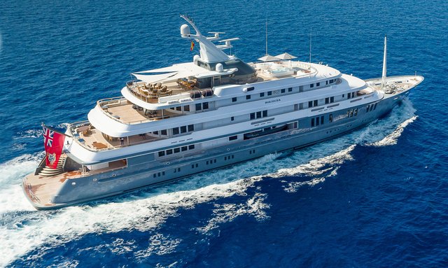 77m yacht BOADICEA offers track-side seat at the new Saudi Arabia F1 in Jeddah