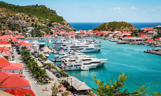 Superyacht charters gather in St Barts for a spectacular New Year's extravaganza