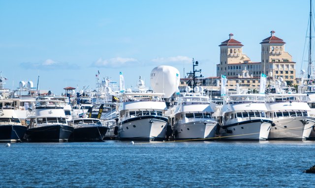 PBIBS 2026: Largest Charter Yachts Set to Attend the Palm Beach International Boat Show