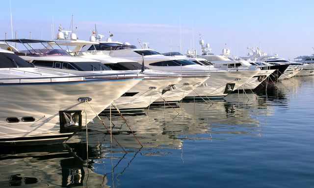 How to Choose Your Charter Yacht