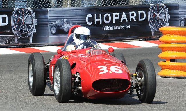 Classic car racing