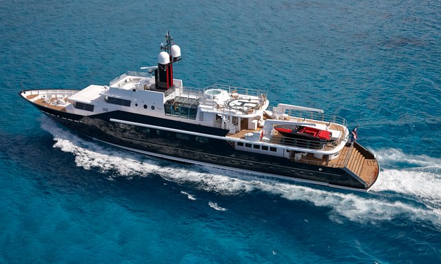 Special Christmas deal with M/Y HIGHLANDER in the Caribbean