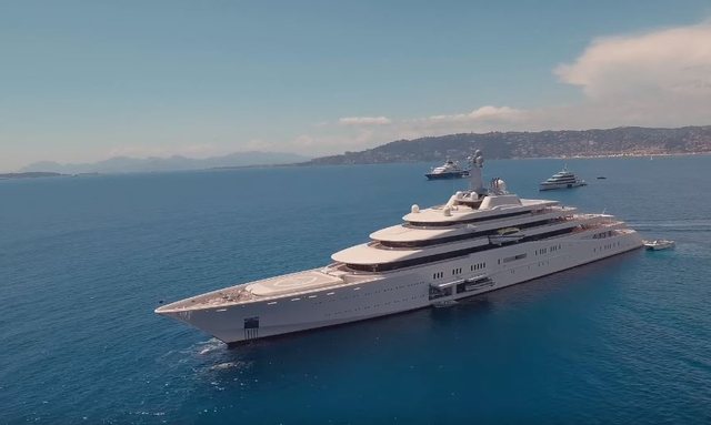 Video: World’s Largest Charter Yacht ECLIPSE
