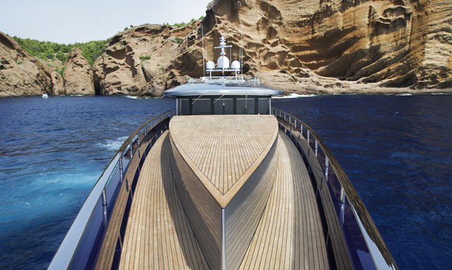 M/Y BLADE Offers 15% Reduction
