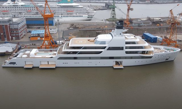 Video: First look at 140m superyacht SOLARIS totally unveiled